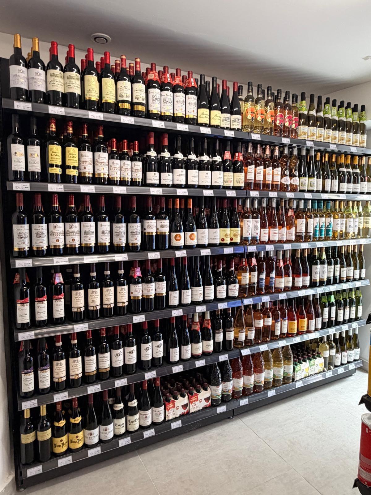 Liquide et vins Paris 18